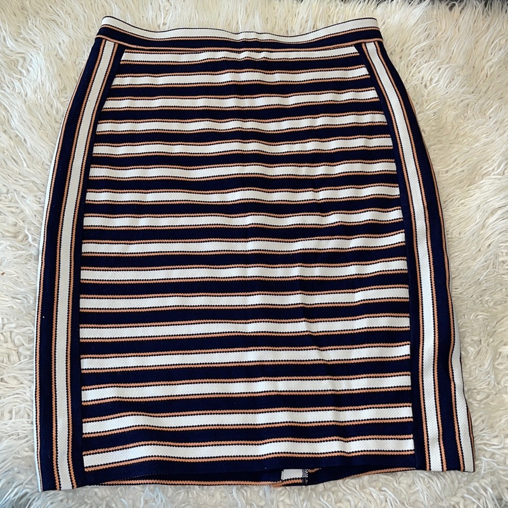 Banana Republic navy blue stripped pencil skirt size 4